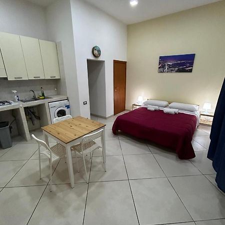 'O Vico Mio Guest House Napoli Bagian luar foto